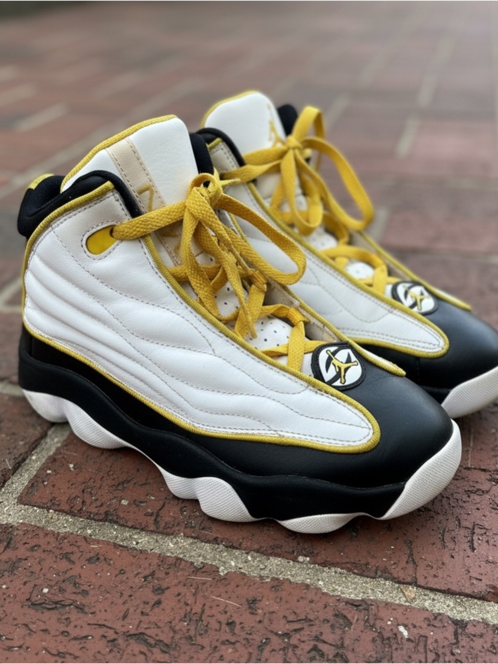 Jordan Kids High-Top Sneakers in White, Black and Yellow